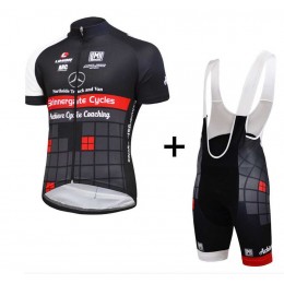 2015 Achieve Mercedes Fietskleding Set Fietsshirt Met Korte Mouwen+Korte Koersbroek
