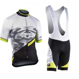 2017 NorthWave Fietskleding Set Fietsshirt Met Korte Mouwen+Korte Koersbroek 01